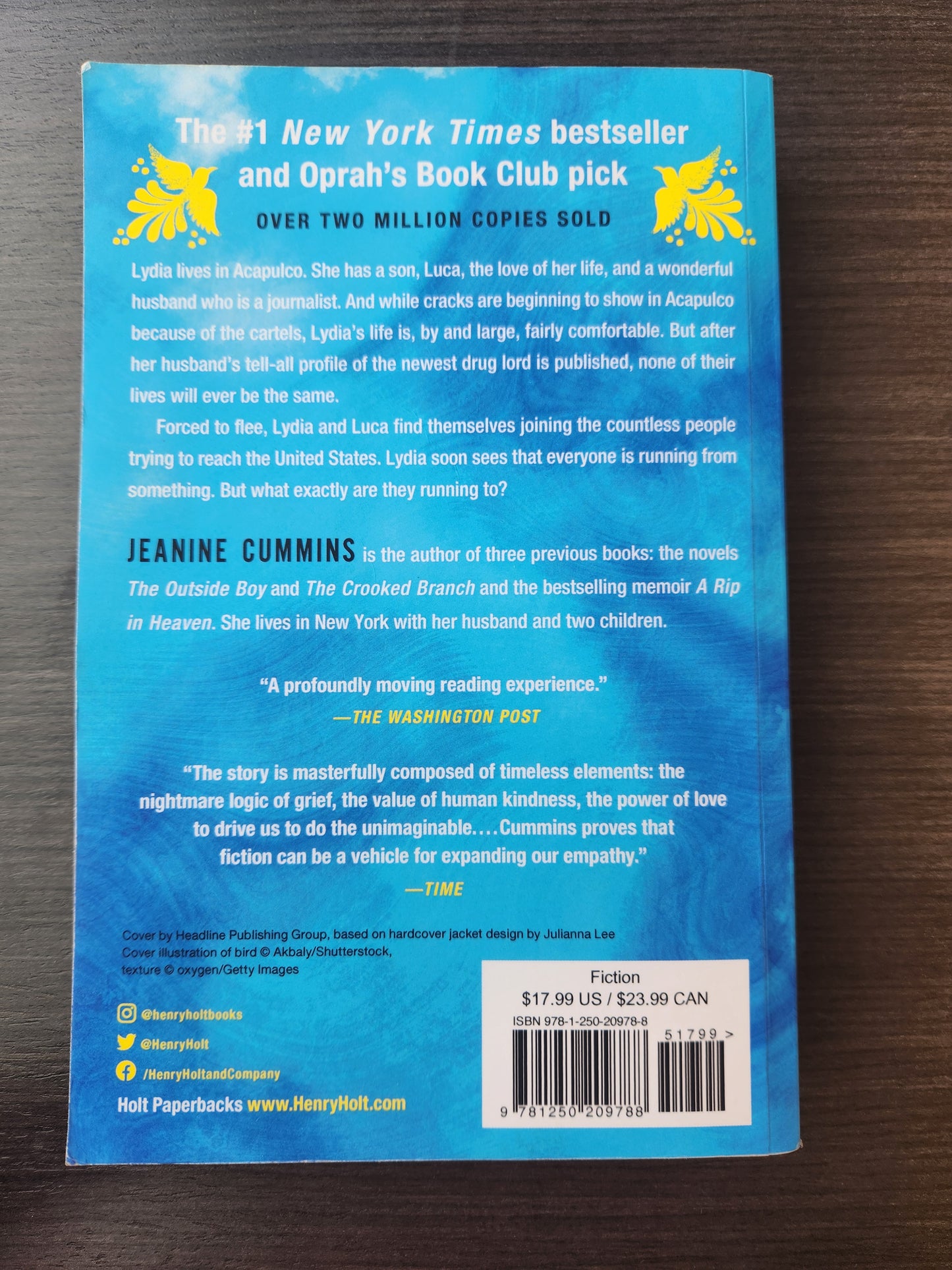 *Pre-loved* American Dirt by Jeanine Cummins