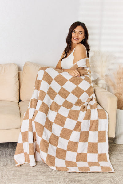 Cuddley Checkered Decorative Throw Blanket