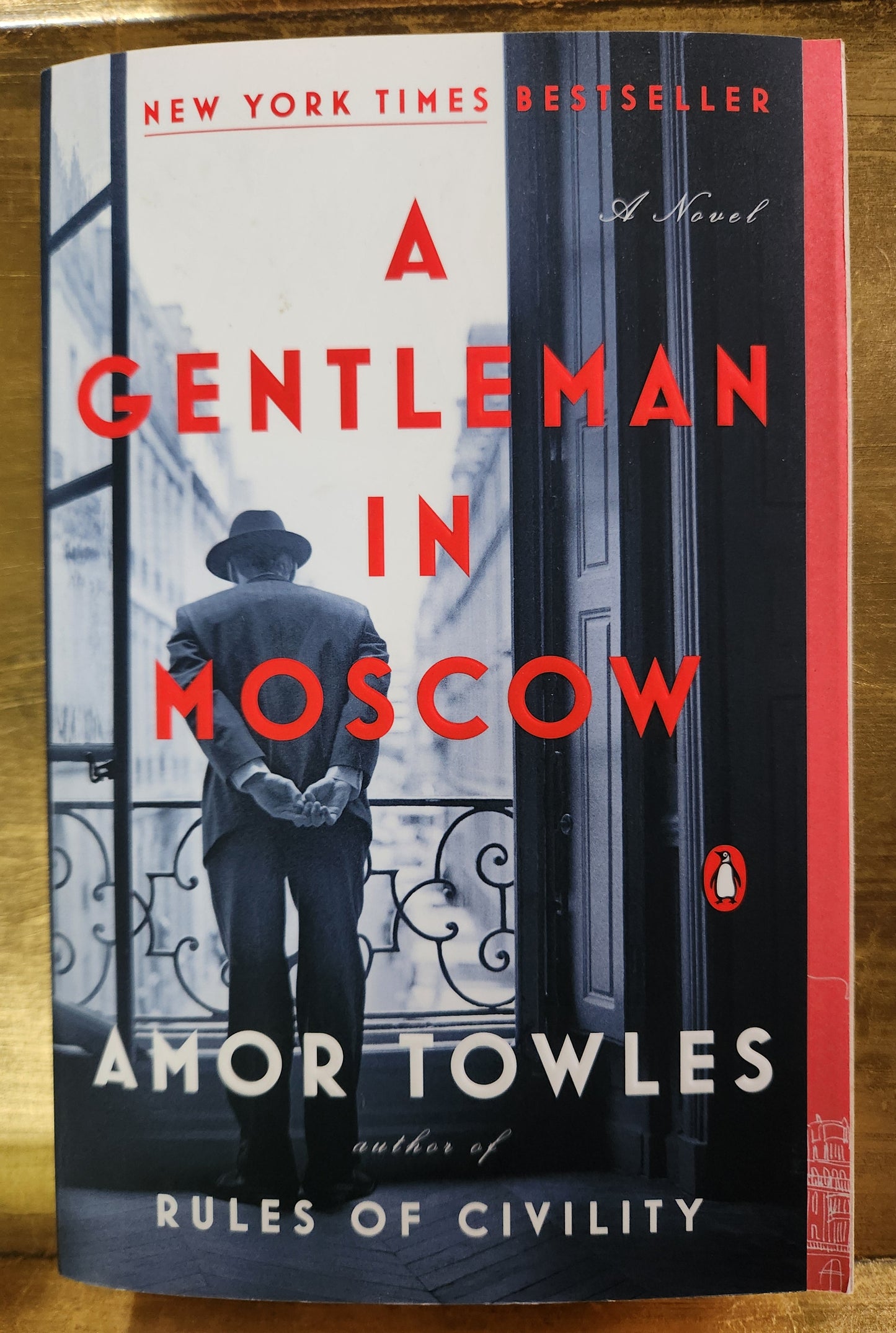 *Pre-loved* A Gentleman in Moscow by Amor Towles