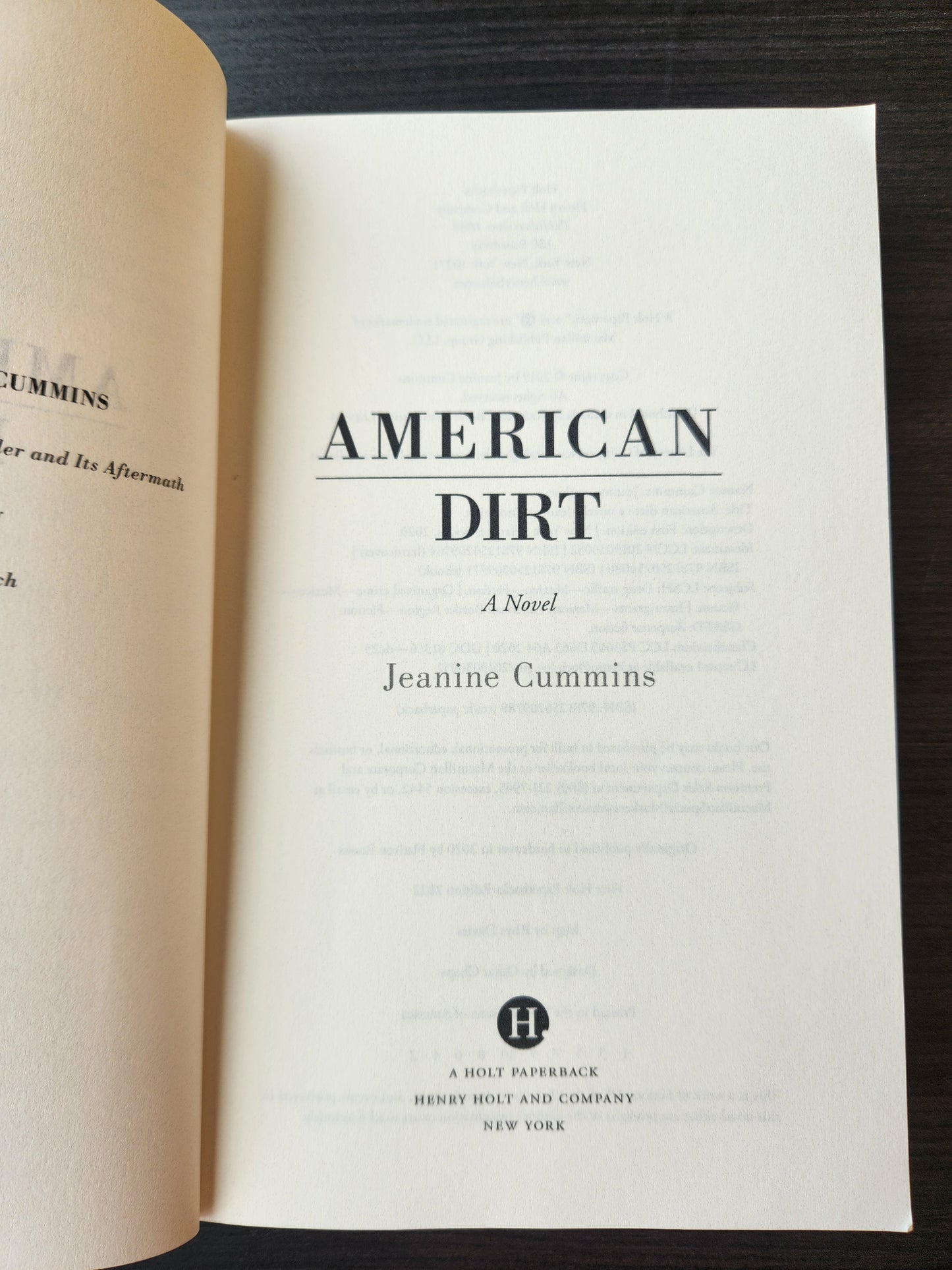 *Pre-loved* American Dirt by Jeanine Cummins