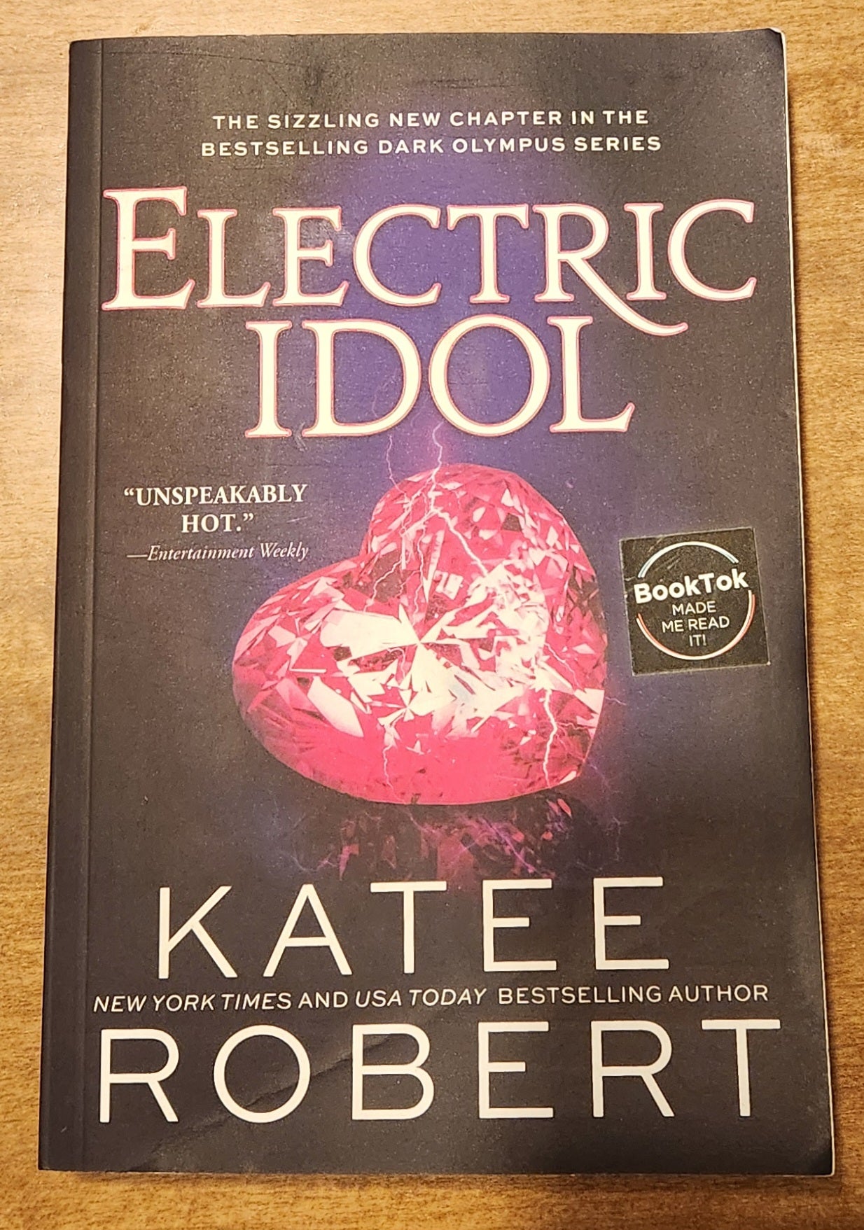 *Pre-loved* Electric Idol by Katee Robert
