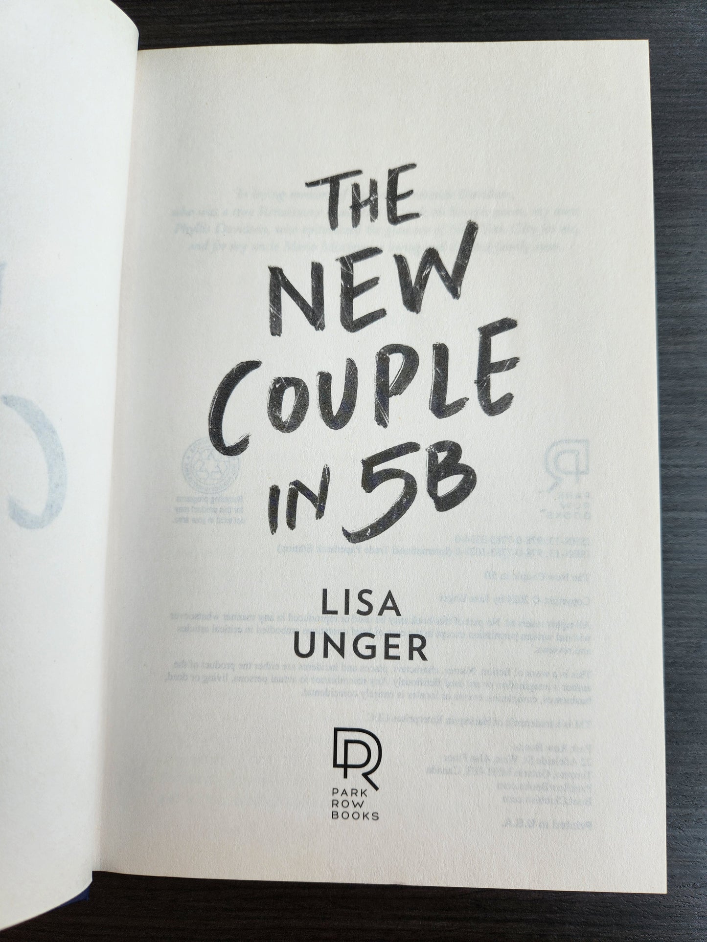 *Pre-loved* The New Couple in 5B by Lisa Unger