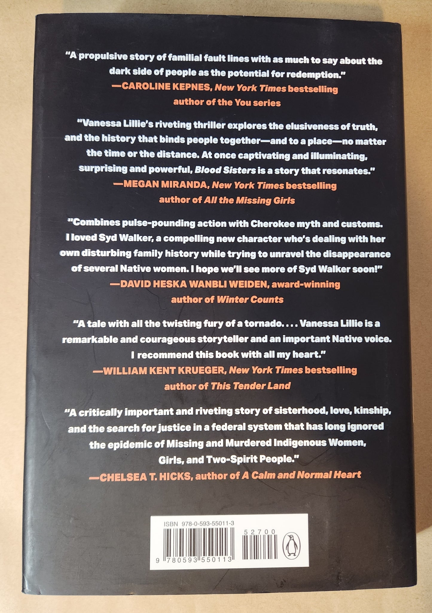 *Pre-loved* Blood Sisters by Vanessa Lillie