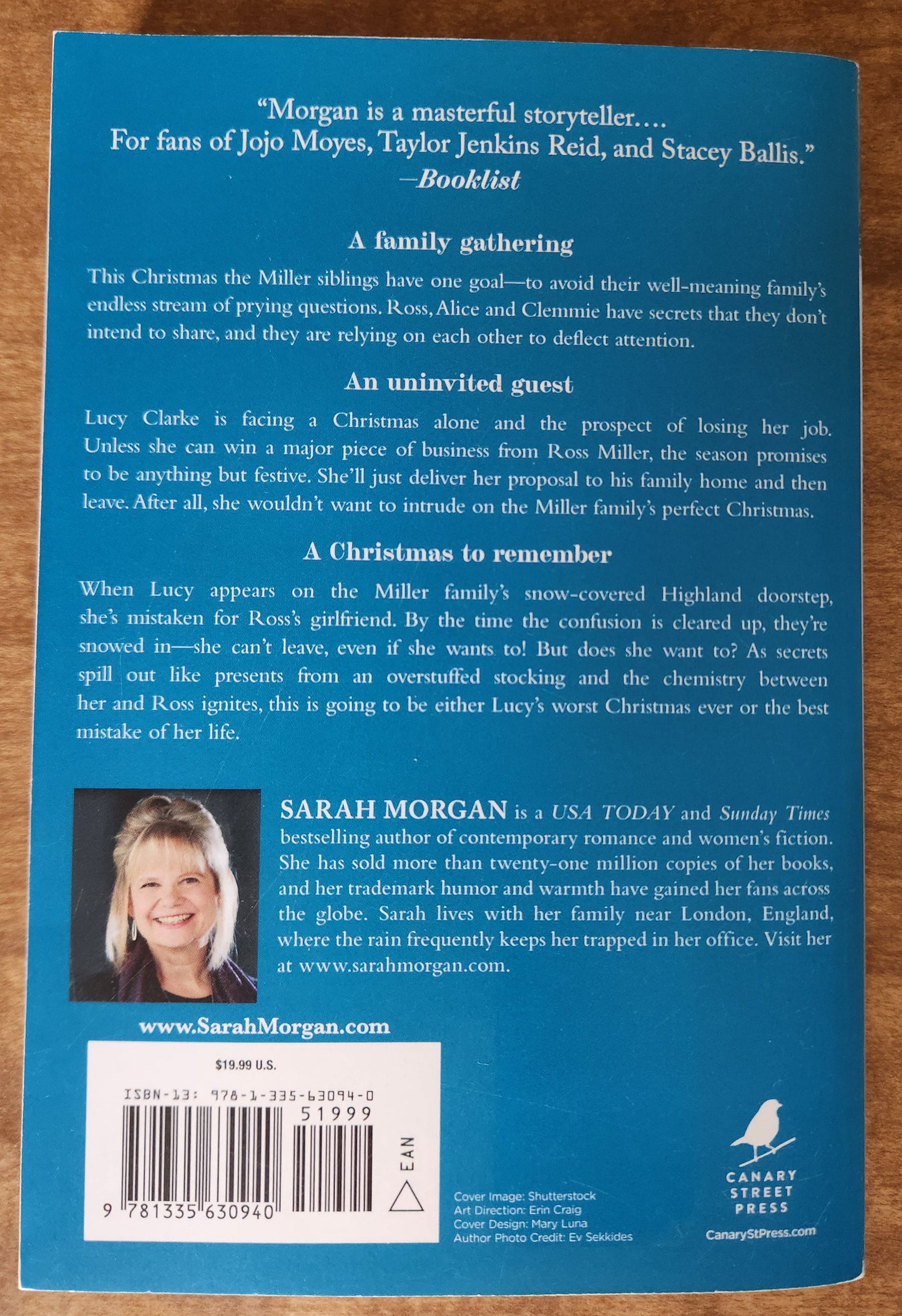 *Pre-loved* Snowed In for Christmas by Sarah Morgan