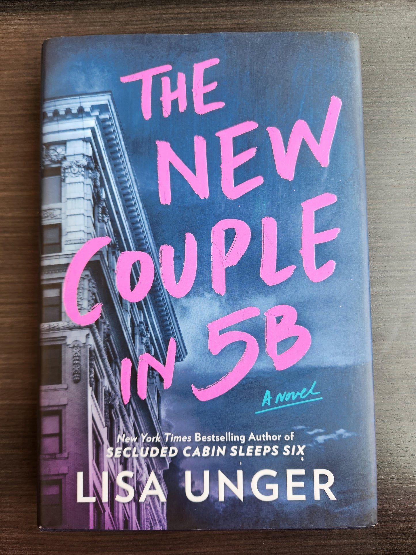 *Pre-loved* The New Couple in 5B by Lisa Unger
