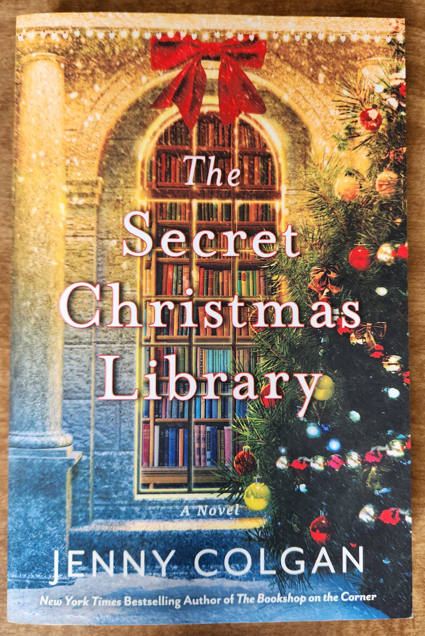 *Pre-loved* The Secret Christmas Library by Jenny Colgan