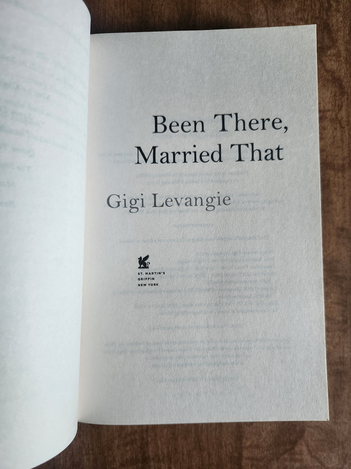*Pre-loved* Been There, Married That by Gigi Levangie
