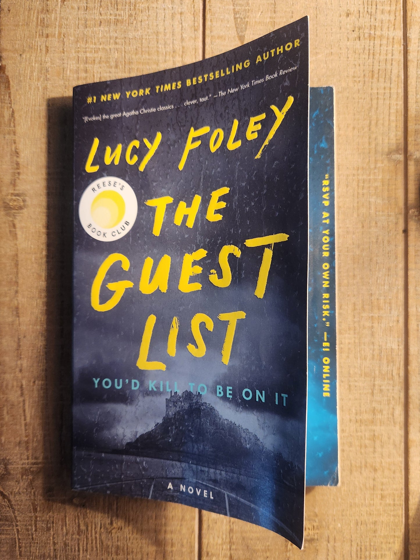*Pre-loved* The Guest List by Lucy Foley